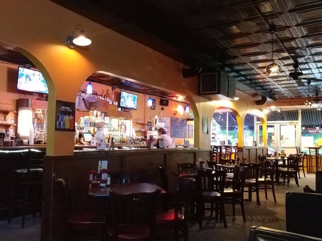 915 Pub & Grill | restaurant | 915 N Ft Thomas Ave, Fort Thomas, KY 41075, USA | 8594411333 OR +1 859-441-1333