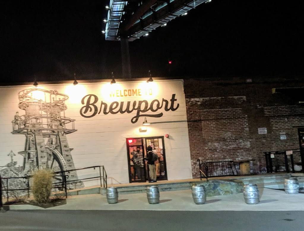 Brewport | restaurant | 225 South Frontage Road, Bridgeport, CT 06604, USA | 2036124438 OR +1 203-612-4438
