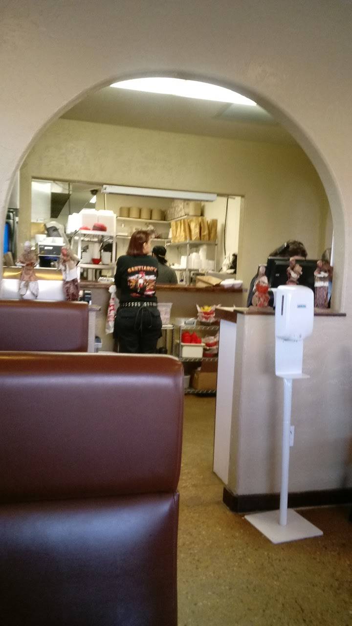 Santiagos Mexican Restaurant | restaurant | 150 1st St, Fort Lupton, CO 80621, USA | 3038574797 OR +1 303-857-4797