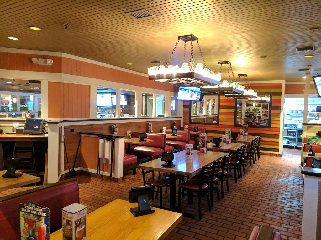 Chilis Grill & Bar | restaurant | 1734 W, W Pinhook Rd, Lafayette, LA 70508, USA | 3372356570 OR +1 337-235-6570