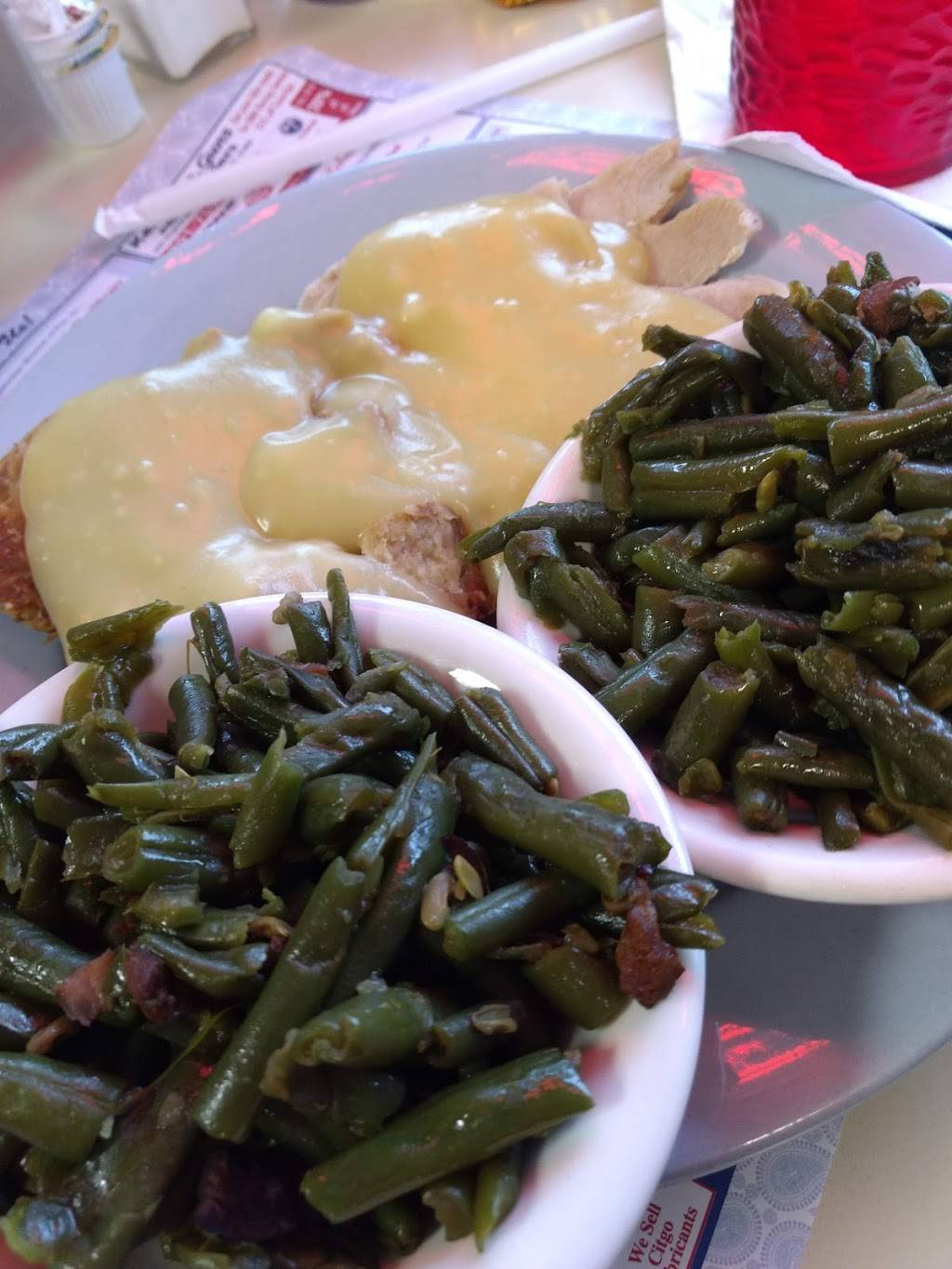 Lindas Old Furnace Restaurant | restaurant | WV-28, Ridgeley, WV 26753, USA | 3047387000 OR +1 304-738-7000