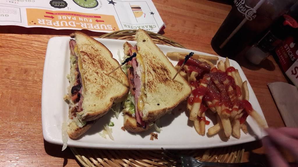 Applebees Grill + Bar | restaurant | 12 Orange Plaza Ln, Middletown, NY 10940, USA | 8453422201 OR +1 845-342-2201