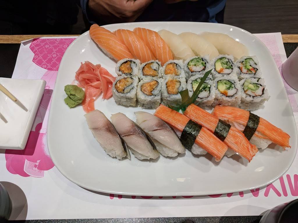 Miyako Sushi | restaurant | 572 Marlee Ave, North York, ON M6B 3J3, Canada | 4167824270 OR +1 416-782-4270