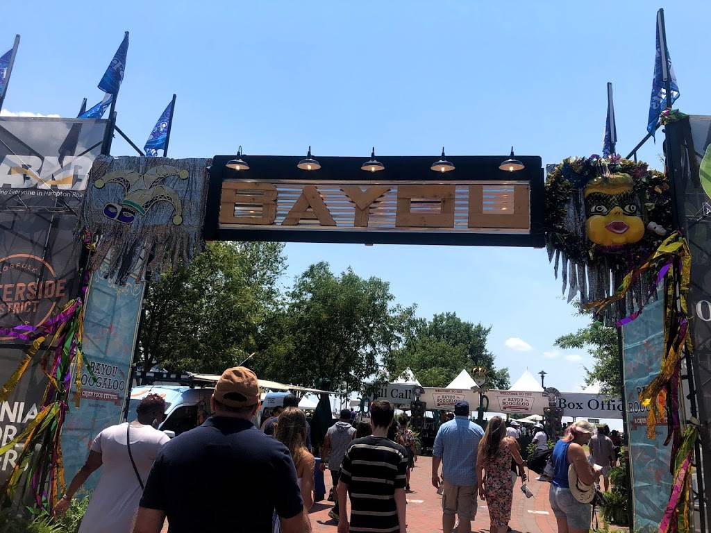 Town Point Club | restaurant | 101 W Main St Suite 300, Norfolk, VA 23510, USA | 7576256606 OR +1 757-625-6606