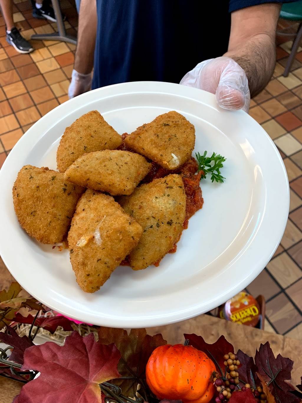 Hudson Valley Deli | restaurant | 357 Old Forge Hill Rd #200, New Windsor, NY 12553, USA | 8455685660 OR +1 845-568-5660