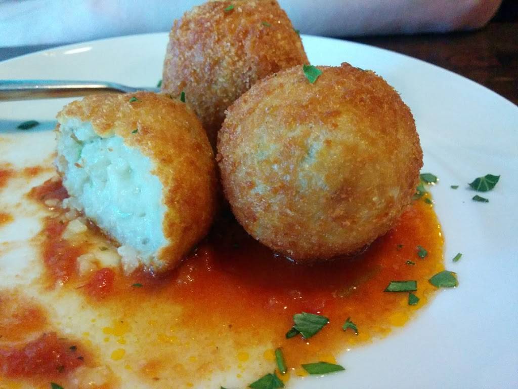 Gran Sasso Restaurant | restaurant | 98 Paris Rd, Brantford, ON N3R 1H9, Canada | 5197521500 OR +1 519-752-1500