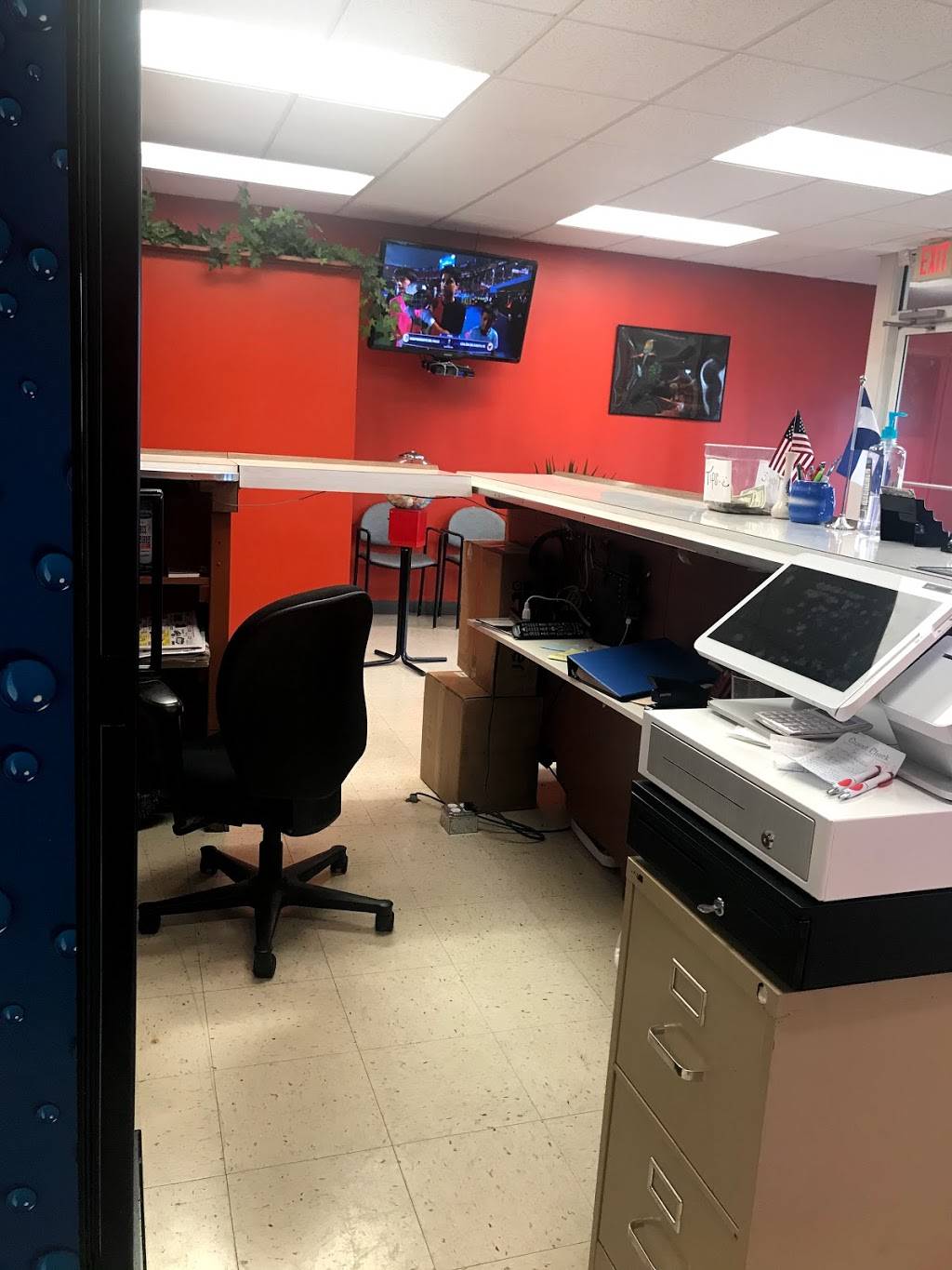 Mi Salvador Pupuseria | restaurant | 1620 Lime Kiln Rd, Green Bay, WI 54311, USA | 9205440057 OR +1 920-544-0057