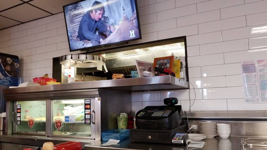 Iron Horse Grill | restaurant | 499 Railroad Ave, Round Lake, IL 60073, USA | 8477409336 OR +1 847-740-9336