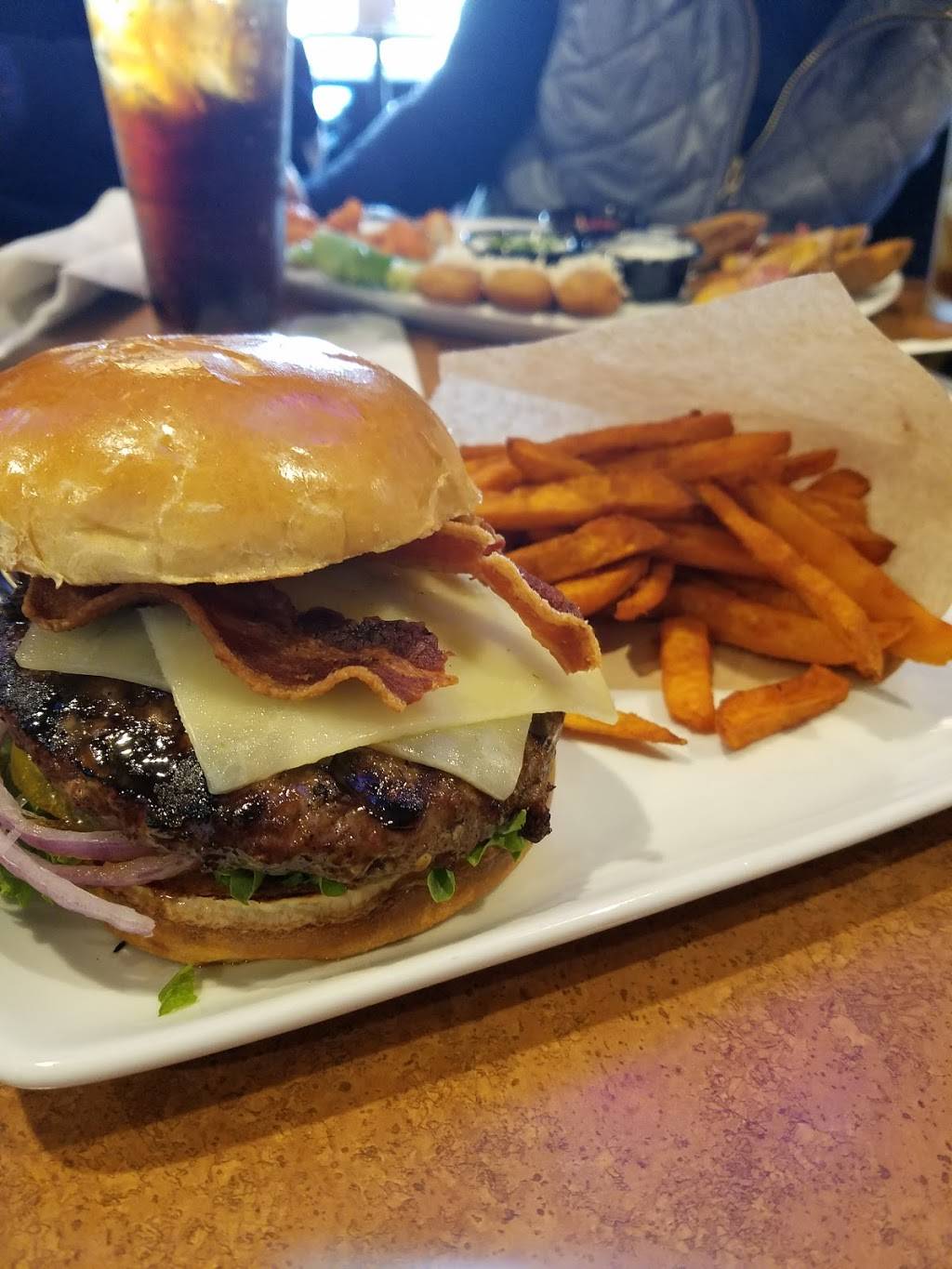 TGI Fridays | restaurant | 11228 Lone Eagle Dr, Bridgeton, MO 63044, USA | 3143448575 OR +1 314-344-8575