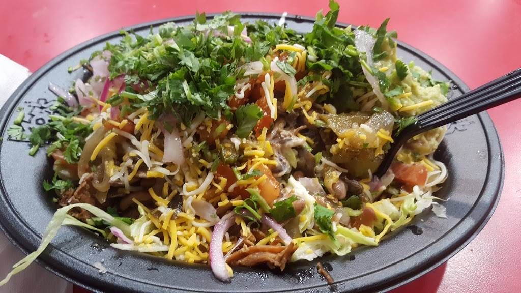 Moes Southwest Grill | restaurant | 1 Penn Plaza (LIRR Level, New York, NY 10010, USA | 2125947817 OR +1 212-594-7817