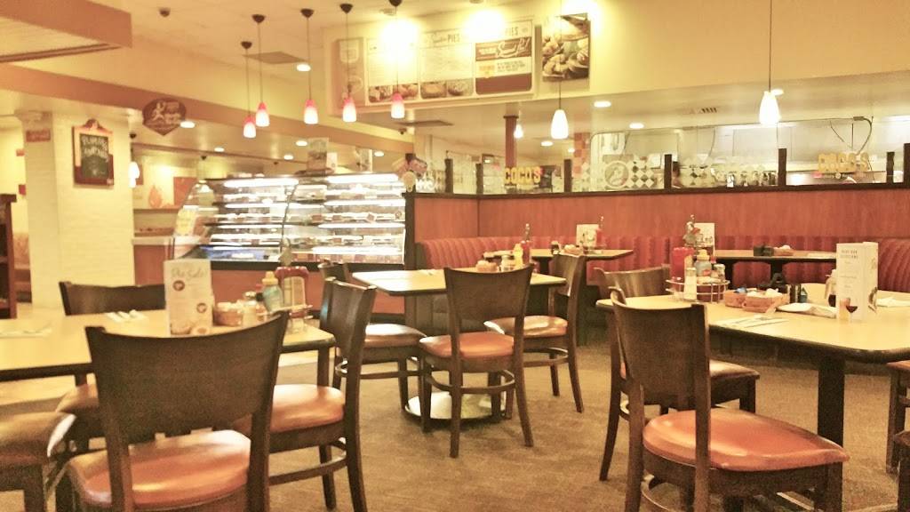 Cocos Bakery Restaurant | bakery | 150 E Hamilton Ave, Campbell, CA 95008, USA | 4088665377 OR +1 408-866-5377