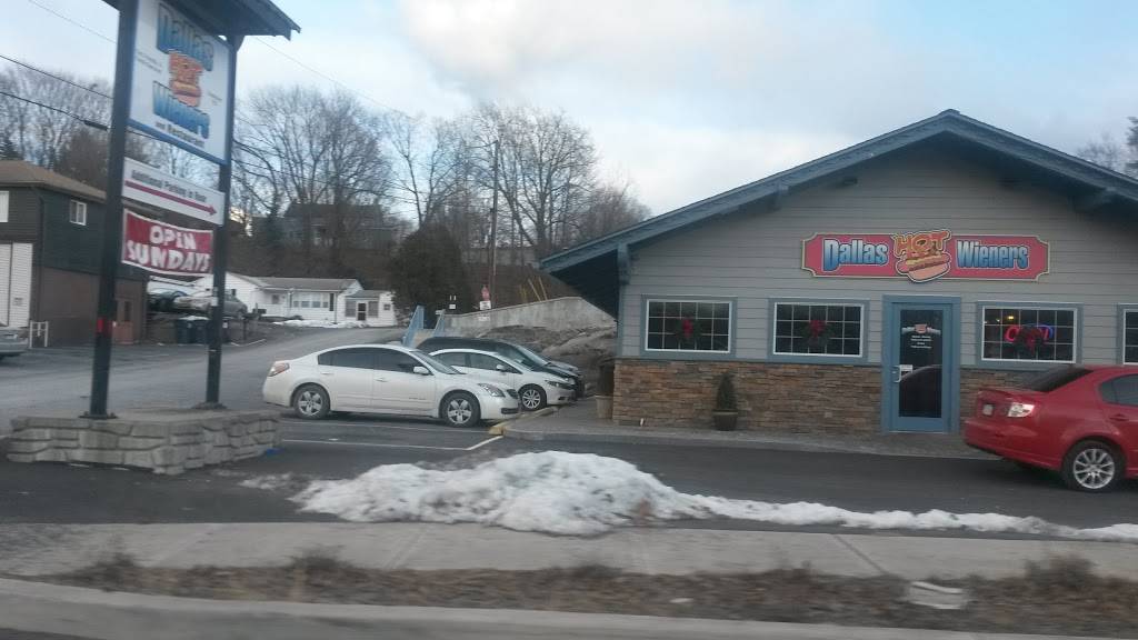 Dallas Hot Weiners | restaurant | 1706 Ulster Ave, Lake Katrine, NY 12449, USA | 8458538191 OR +1 845-853-8191