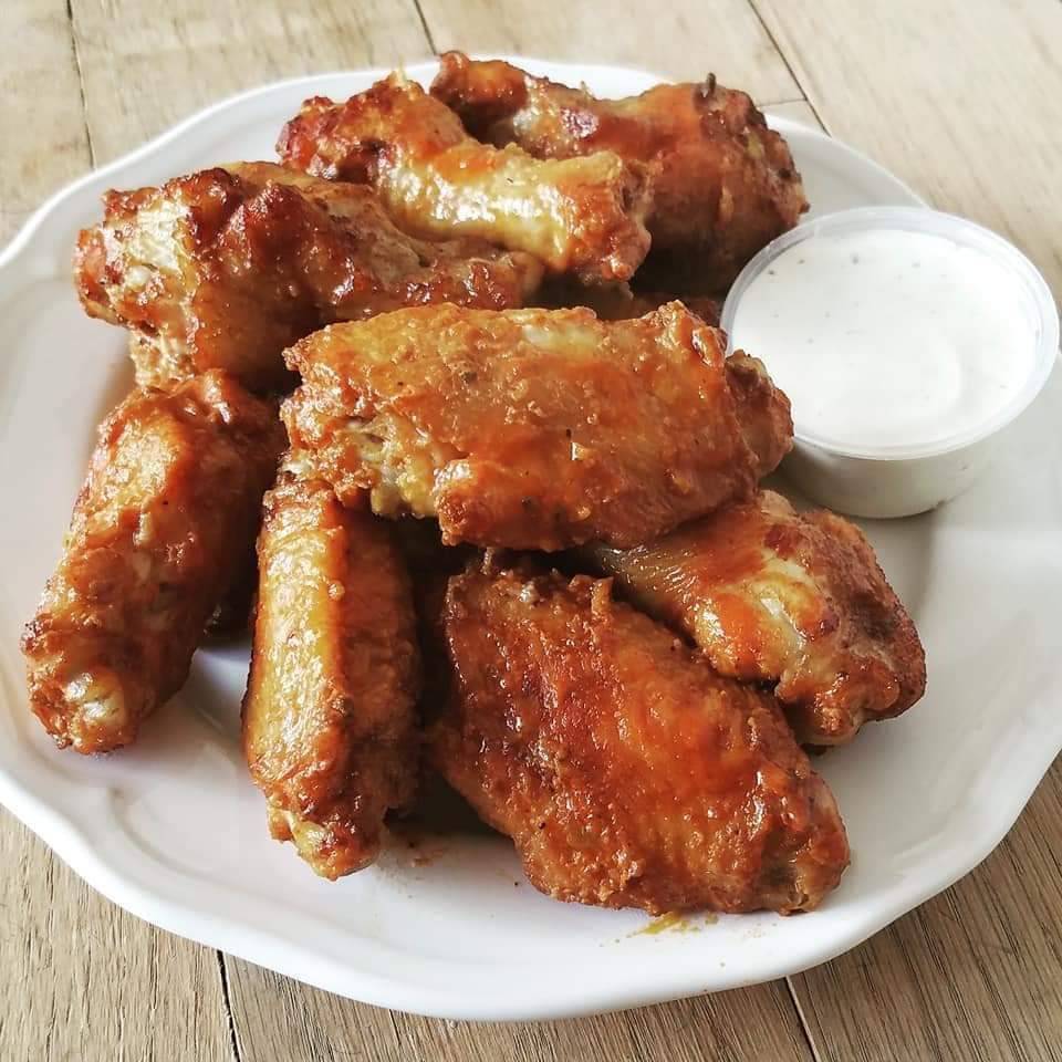 Violas Pizza Company | restaurant | 7 Lynn St Box 24, Viola, TN 37394, USA | 9316355000 OR +1 931-635-5000