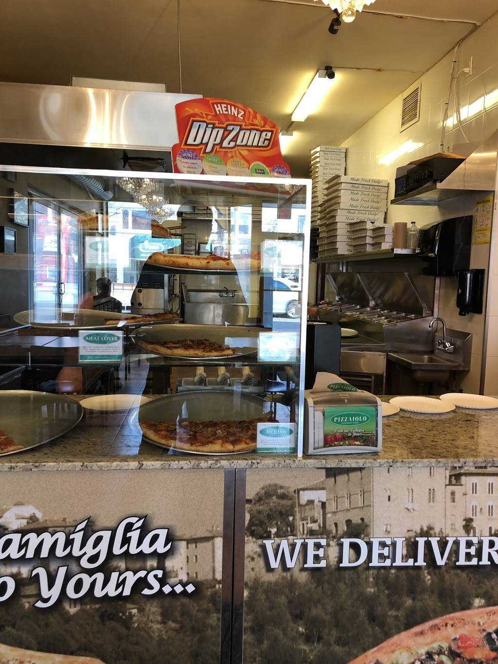 Pizzaiolo Gourmet Pizza | restaurant | 953 Eglinton Ave W, York, ON M6C 2C4, Canada | 4167899888 OR +1 416-789-9888