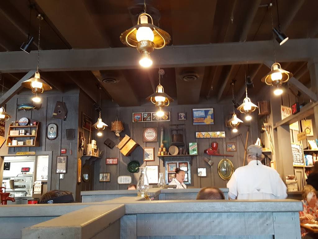 Cracker Barrel Old Country Store | restaurant | 3125 Cove Bend Dr, Tampa, FL 33613, USA | 8139778988 OR +1 813-977-8988