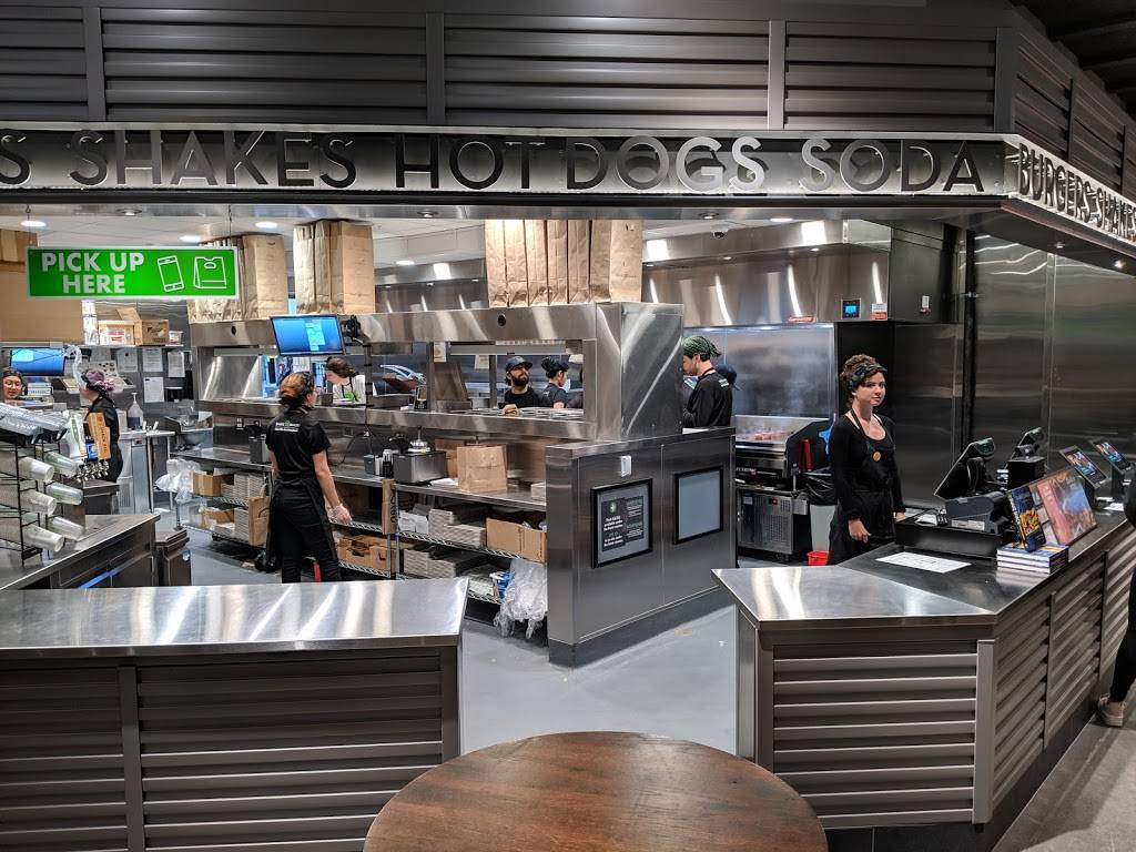 Shake Shack | restaurant | 3705 Paseo Place Suite 1140, San Diego, CA 92130, USA | 6193633604 OR +1 619-363-3604