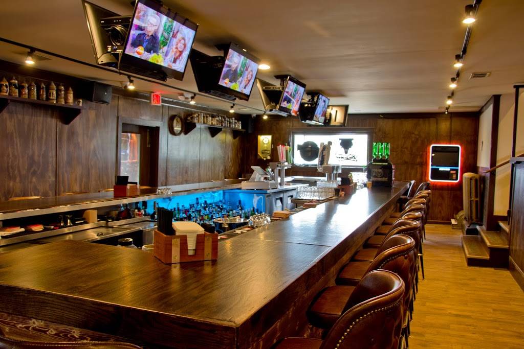 Old Munich Tavern | restaurant | 582 N Milwaukee Ave, Wheeling, IL 60090, USA | 8479472696 OR +1 847-947-2696