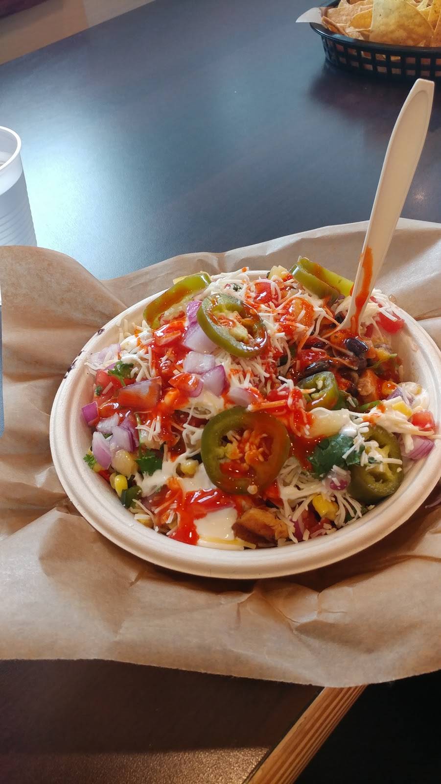 Qdoba Mexican Grill | restaurant | 2777 Milwaukee Rd, Beloit, WI 53511, USA | 6082992500 OR +1 608-299-2500