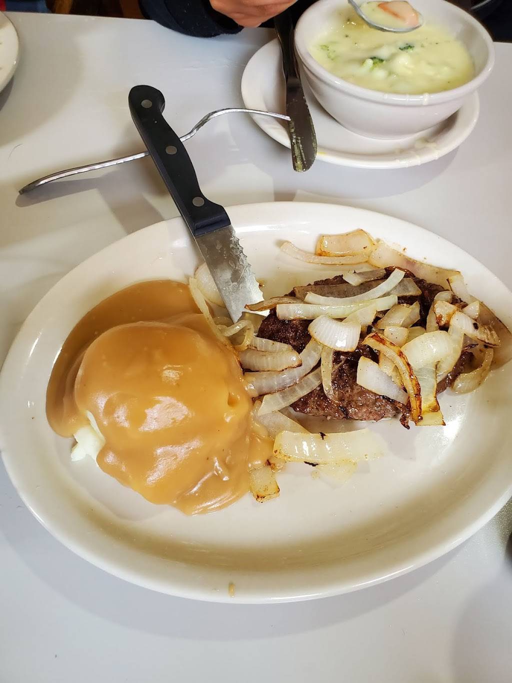 Clermont Skillet and Grill | restaurant | 9045 Crawfordsville Rd, Indianapolis, IN 46234, USA | 4632062724 OR +1 463-206-2724