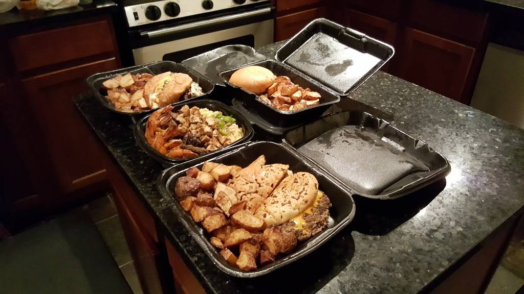 Taylor Made Burgers | restaurant | 4844 Seven Mile E, Detroit, MI 48234, USA | 3138915858 OR +1 313-891-5858