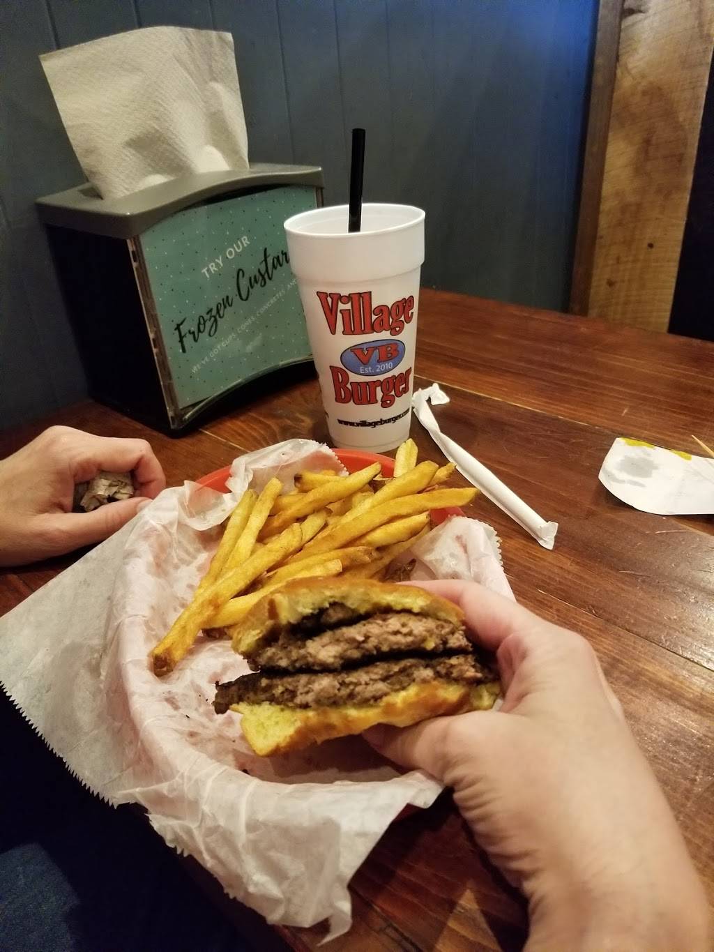 Village Burger | restaurant | 3005 Old Alabama Rd #220, Johns Creek, GA 30022, USA | 7706769942 OR +1 770-676-9942