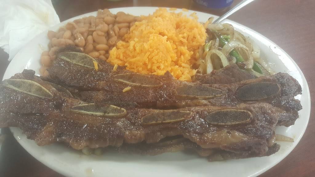 La Tienda Hispana | restaurant | 214 S Maple St, Lebanon, TN 37087, USA | 6154449859 OR +1 615-444-9859