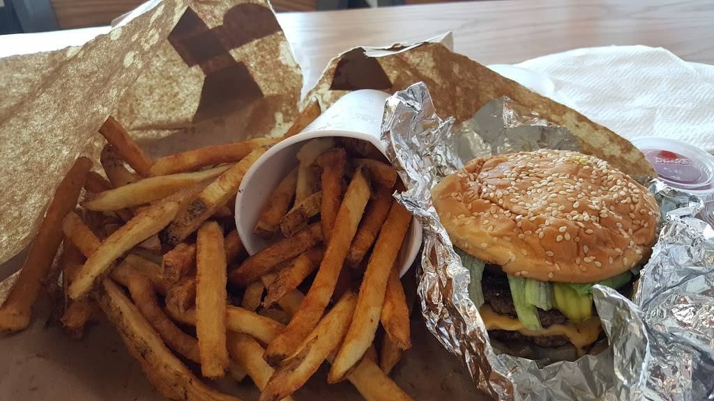 Five Guys | meal takeaway | 5240 Fairfield Shopping Centre, Virginia Beach, VA 23464, USA | 7574742222 OR +1 757-474-2222