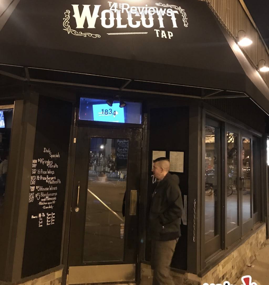 Wolcott Tap | restaurant | 1834 W Montrose Ave, Chicago, IL 60613, USA | 7733607579 OR +1 773-360-7579