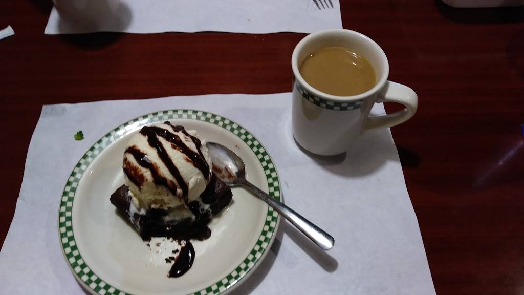 Country Cabin | restaurant | 35756 Van Dyke Ave, Sterling Heights, MI 48312, USA | 5868269100 OR +1 586-826-9100