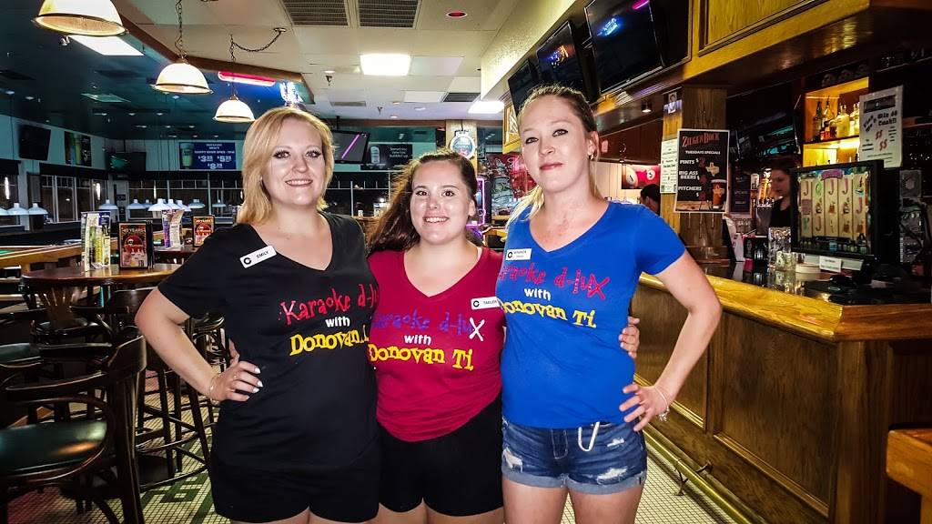 Clicks Billiards | restaurant | 13380 Northwest Fwy, Houston, TX 77040, USA | 7138959992 OR +1 713-895-9992