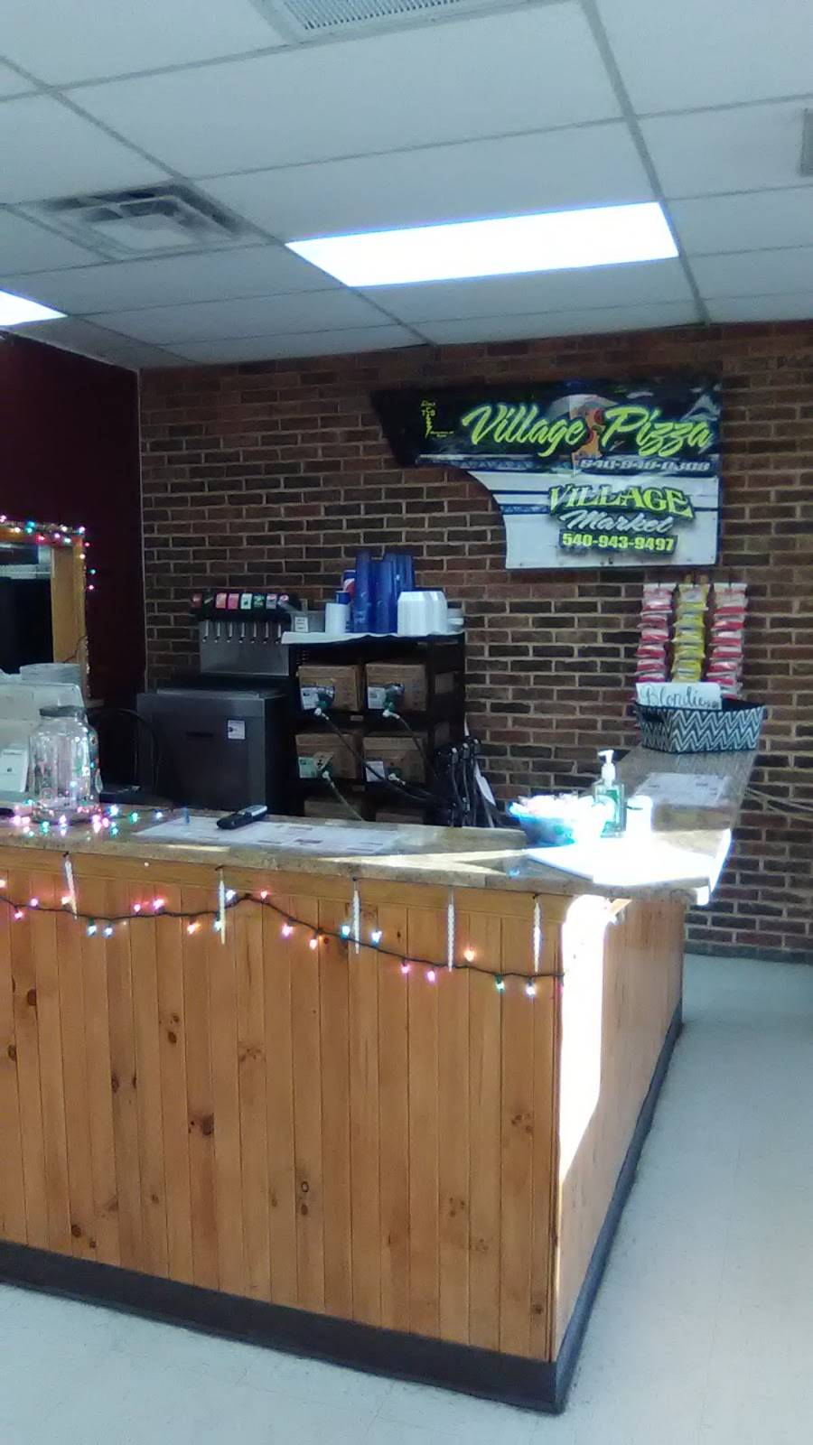 Village Pizza | restaurant | 1805 East Side Hwy Suite 102, Waynesboro, VA 22980, USA | 5409490808 OR +1 540-949-0808