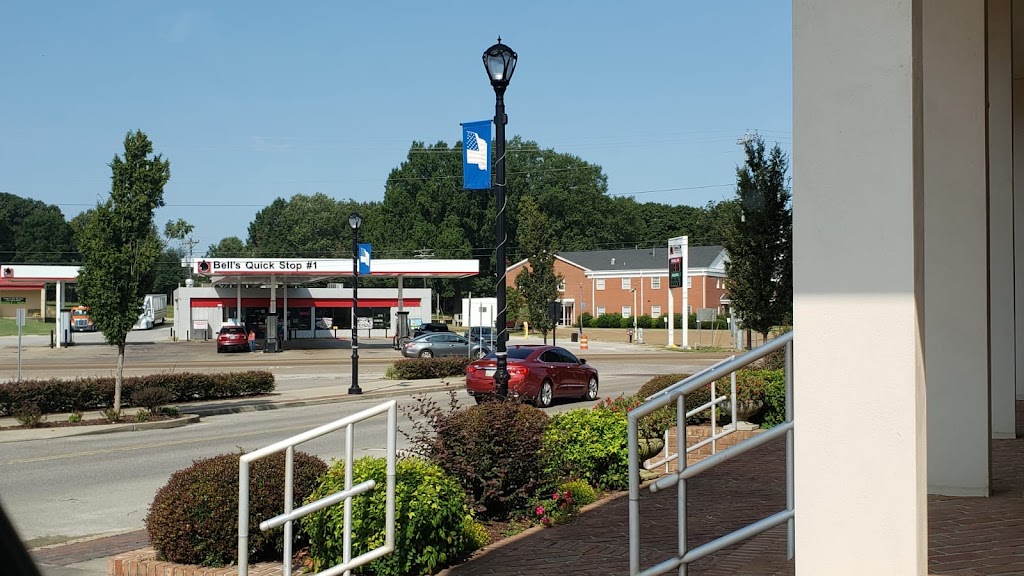 Bells Quick Stop | restaurant | 13020 U.S. 79, 13020 hwy 79, Bells, TN 38006, USA | 7313458020 OR +1 731-345-8020