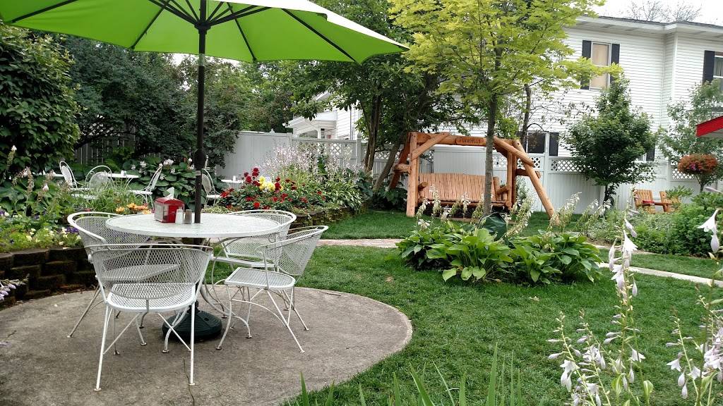 Pekadills | restaurant | 503 S Mears Ave, Whitehall, MI 49461, USA | 2318949551 OR +1 231-894-9551