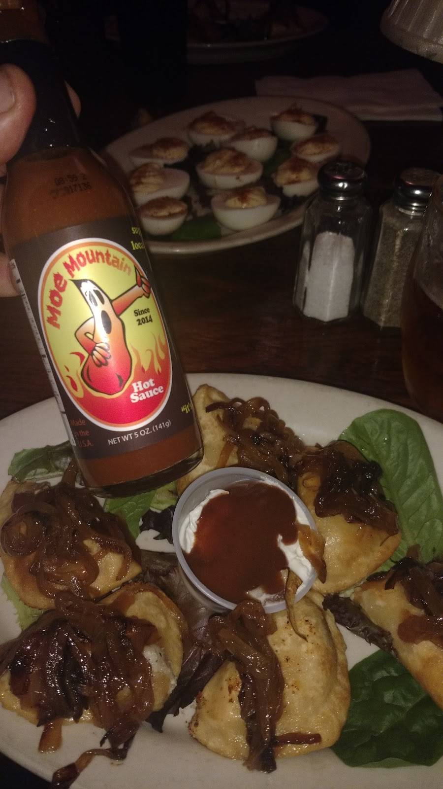 The Starlight | restaurant | 596 Grand St, Brooklyn, NY 11211, USA | 7184863700 OR +1 718-486-3700