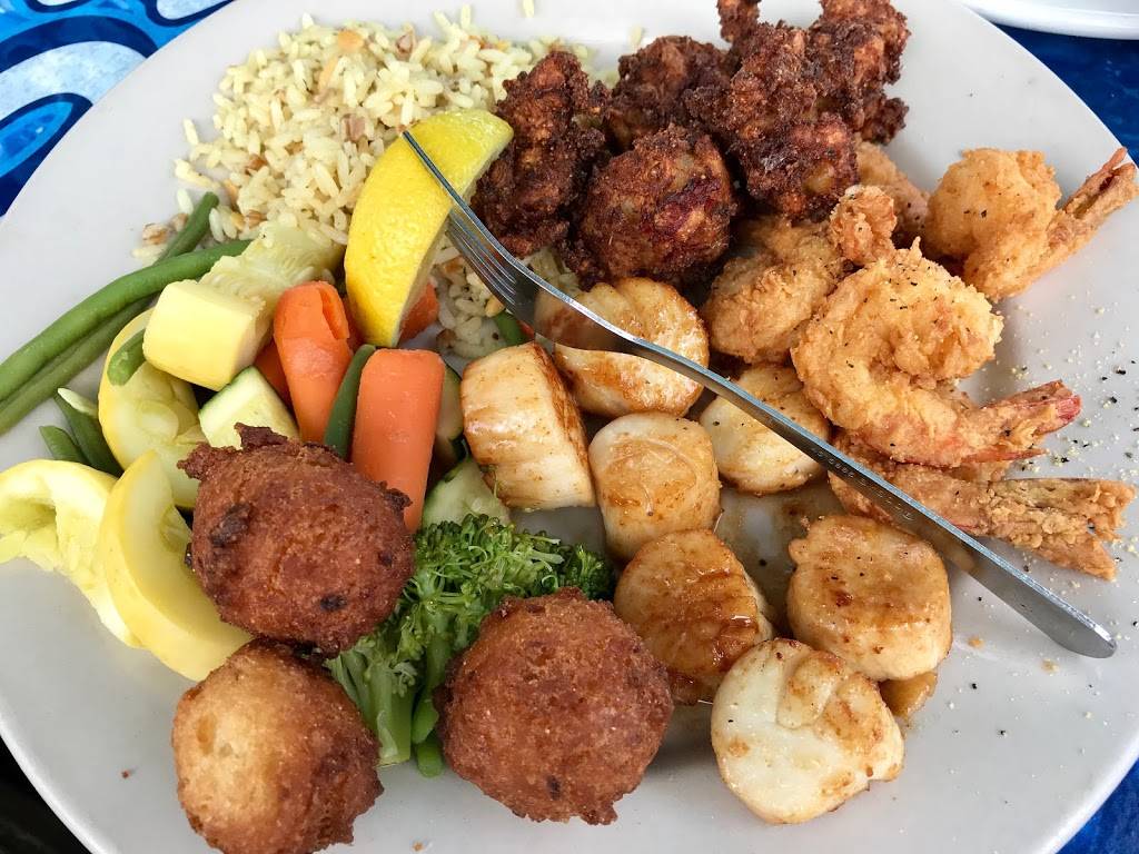 Biminis Oyster Bar & Seafood Market | restaurant | 930 Lake Arrowhead Rd, Myrtle Beach, SC 29572, USA | 8434495549 OR +1 843-449-5549