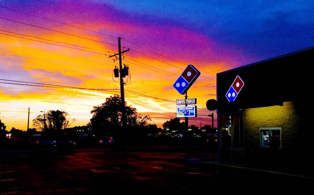 Dominos Pizza | meal delivery | 247 W Park Ave, Thibodaux, LA 70301, USA | 9854481700 OR +1 985-448-1700