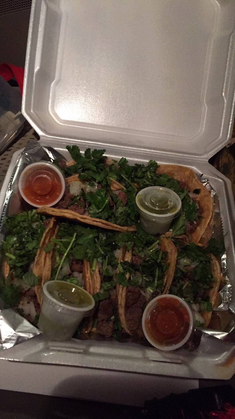 Sonrisas Food Mart | meal takeaway | 629 N Hickory St, Joliet, IL 60435, USA | 7794355700 OR +1 779-435-5700