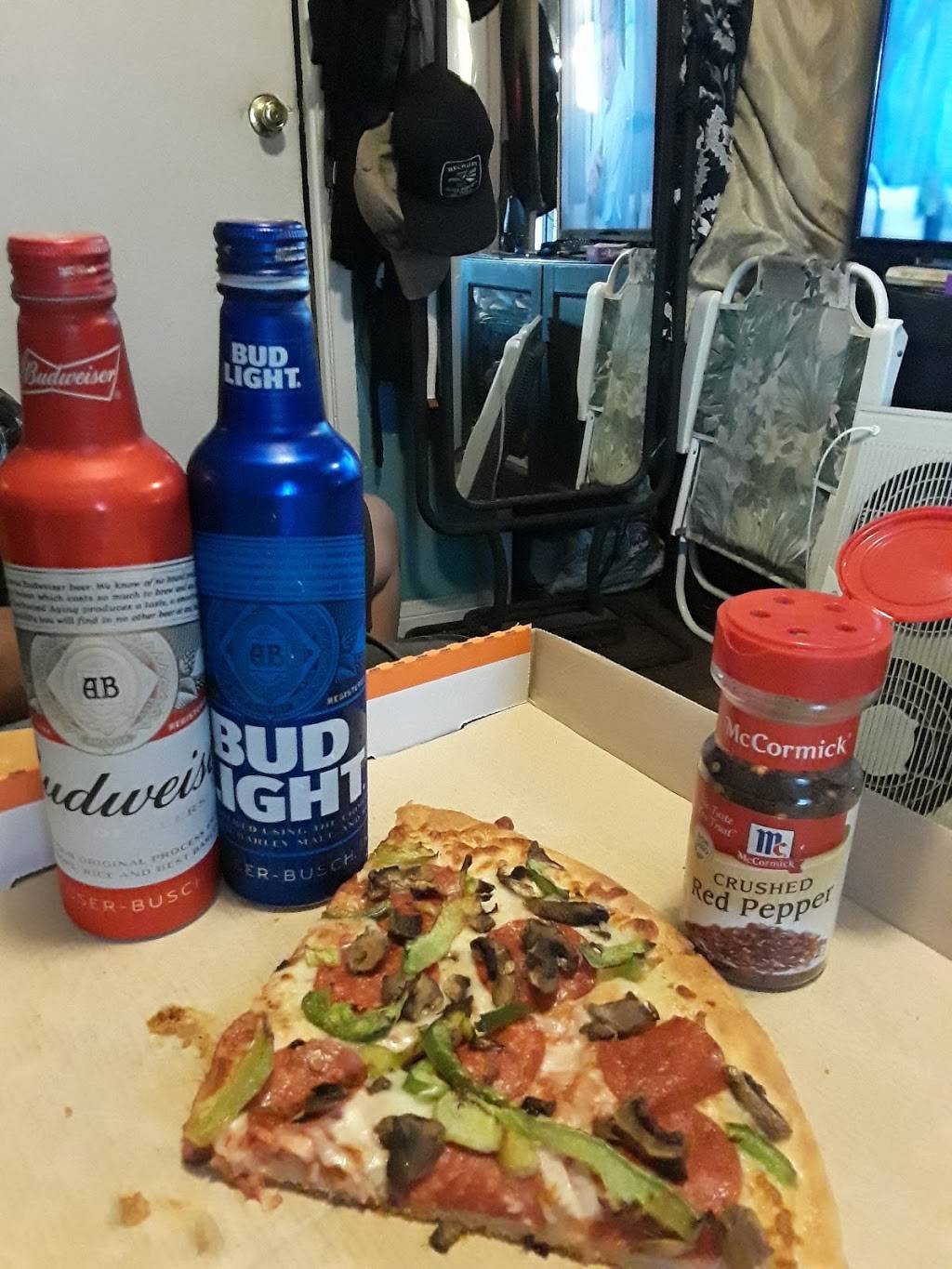 Little Caesars Pizza | meal takeaway | 3464 East Cesar E Chavez Avenue, Los Angeles, CA 90063, USA | 3235261927 OR +1 323-526-1927