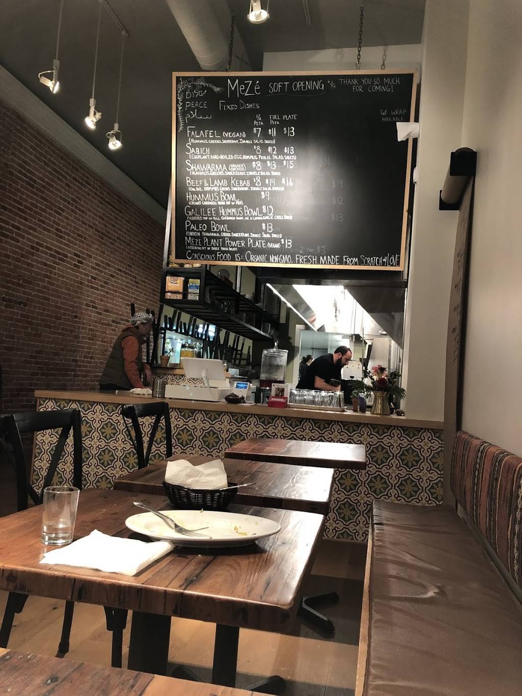 MeZe Eatery Grass Valley | restaurant | 106 Mill St, Grass Valley, CA 95945, USA | 5302059679 OR +1 530-205-9679