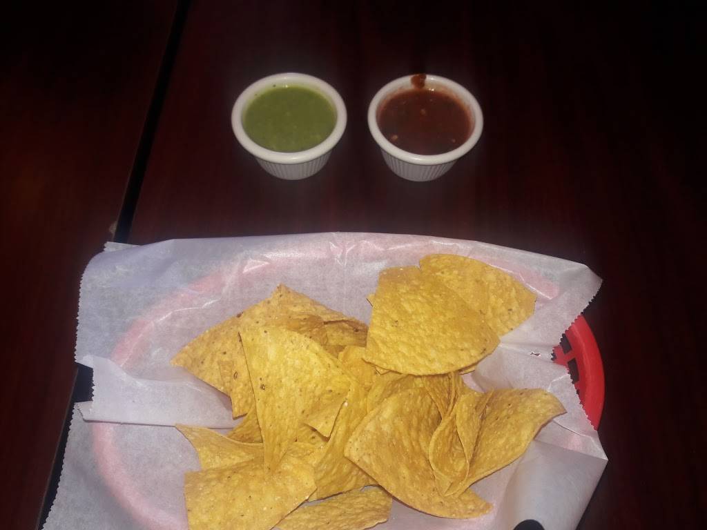 Mi Farolito | restaurant | 6585 Commerce Blvd c, Rohnert Park, CA 94928, USA | 7075889522 OR +1 707-588-9522