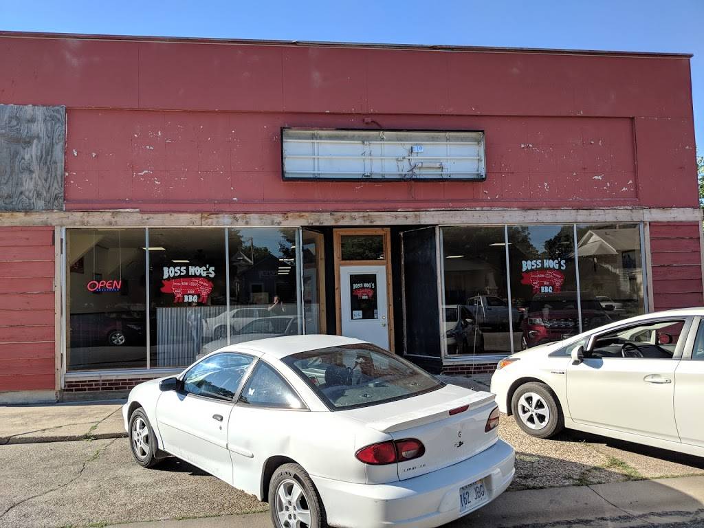 Boss Hogs BBQ | restaurant | 314 W 8th Ave, Winfield, KS 67156, USA | 6204022972 OR +1 620-402-2972