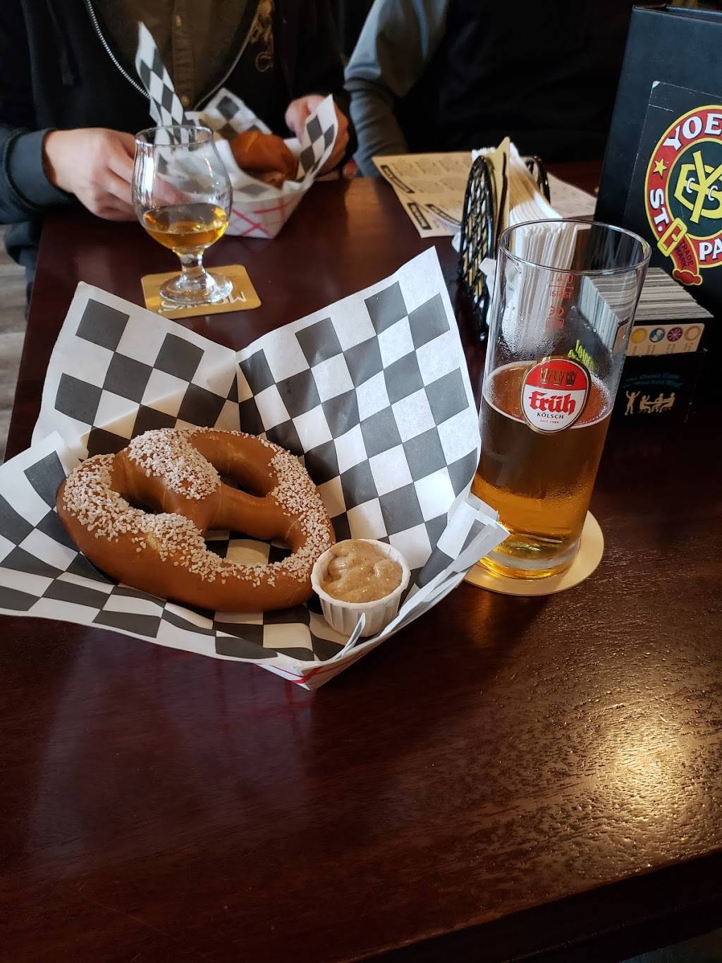 Yoerg Beer | restaurant | 378 Maria Ave, St Paul, MN 55106, USA | 6513302076 OR +1 651-330-2076