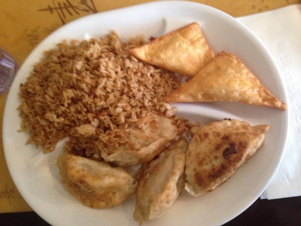 Yans Cuisine | restaurant | 83 Benevolent St, Providence, RI 02906, USA | 4017518888 OR +1 401-751-8888