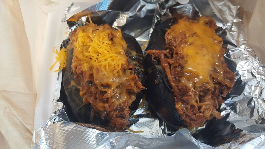 Armour Bbq And Catering | restaurant | 954 W Hwy 11E, New Market, TN 37820, USA | 8653887372 OR +1 865-388-7372