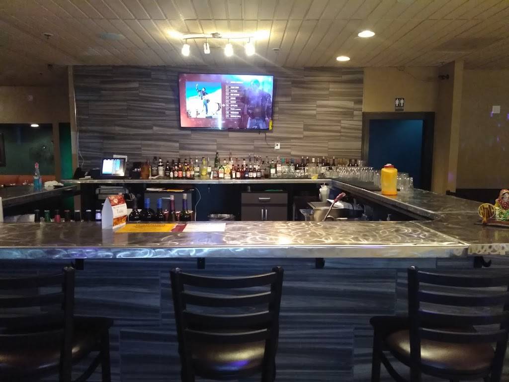 Taj Indian Cuisine | restaurant | 4 Club Centre Ct A, Edwardsville, IL 62025, USA | 6186928110 OR +1 618-692-8110