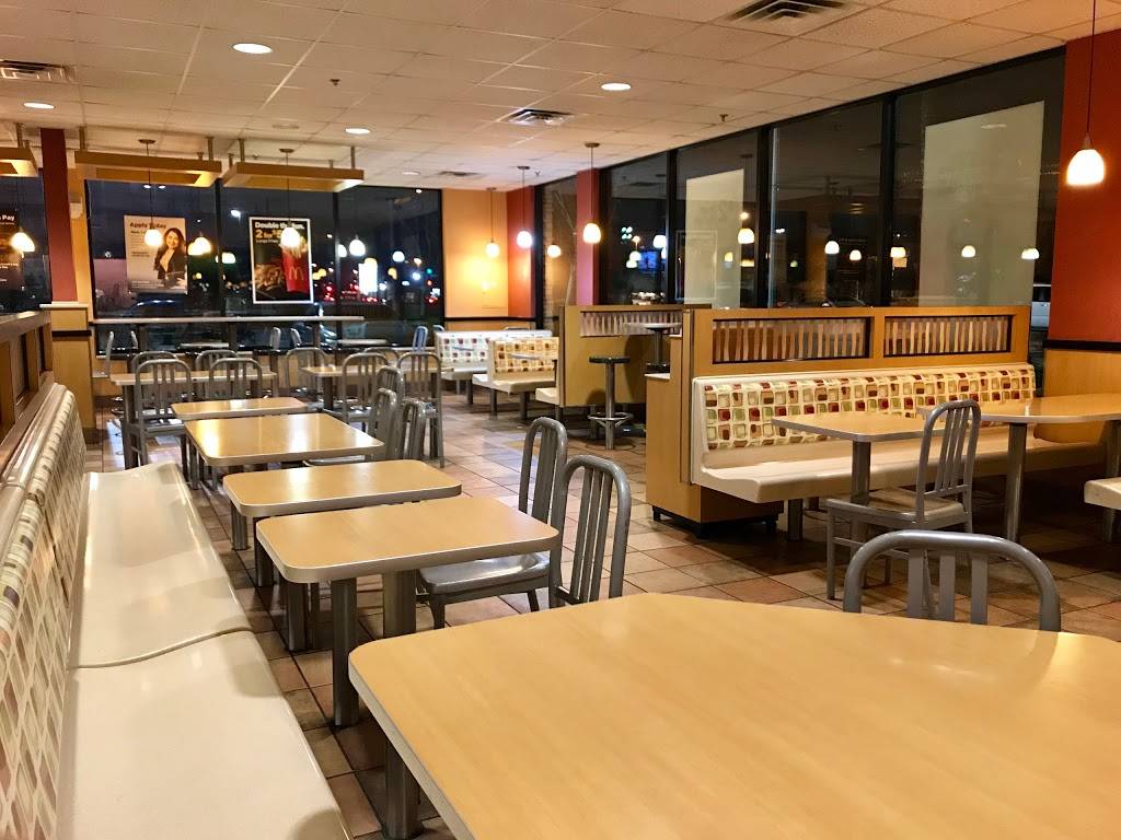 McDonalds | cafe | 110 N 12th Ave, Hanford, CA 93230, USA | 5595874558 OR +1 559-587-4558