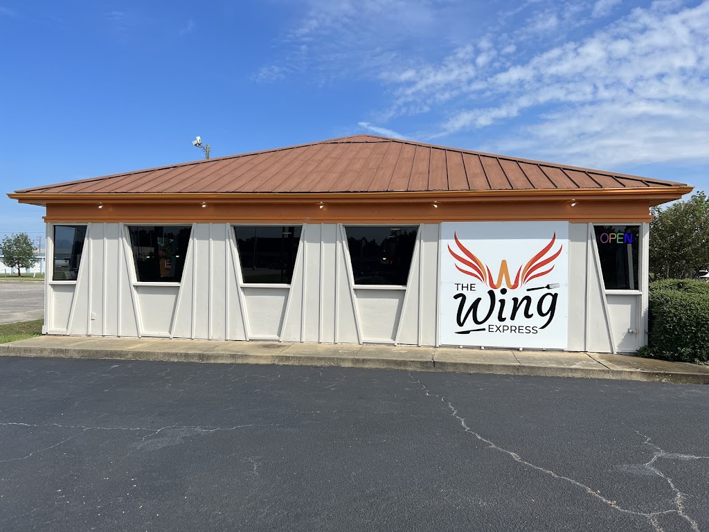 The Wing Express | restaurant | 418 W McIntyre St, Mullins, SC 29574, USA | 8435613018 OR +1 843-561-3018