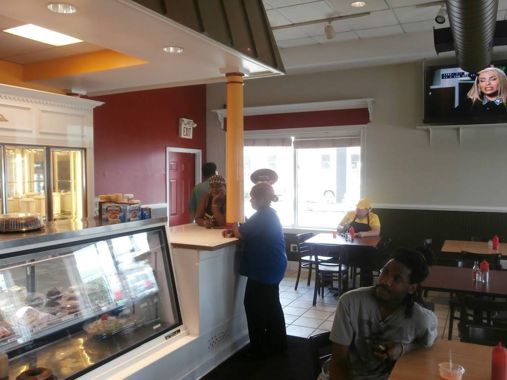 Judys Island Grill II | restaurant | 800 Crain Hwy N, Glen Burnie, MD 21061, USA | 4107681250 OR +1 410-768-1250