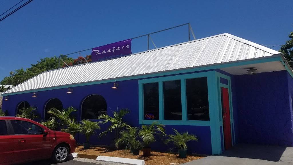 Reefers Gastropub | restaurant | 105 Palm Ave, Islamorada, FL 33036, USA | 3054251980 OR +1 305-425-1980