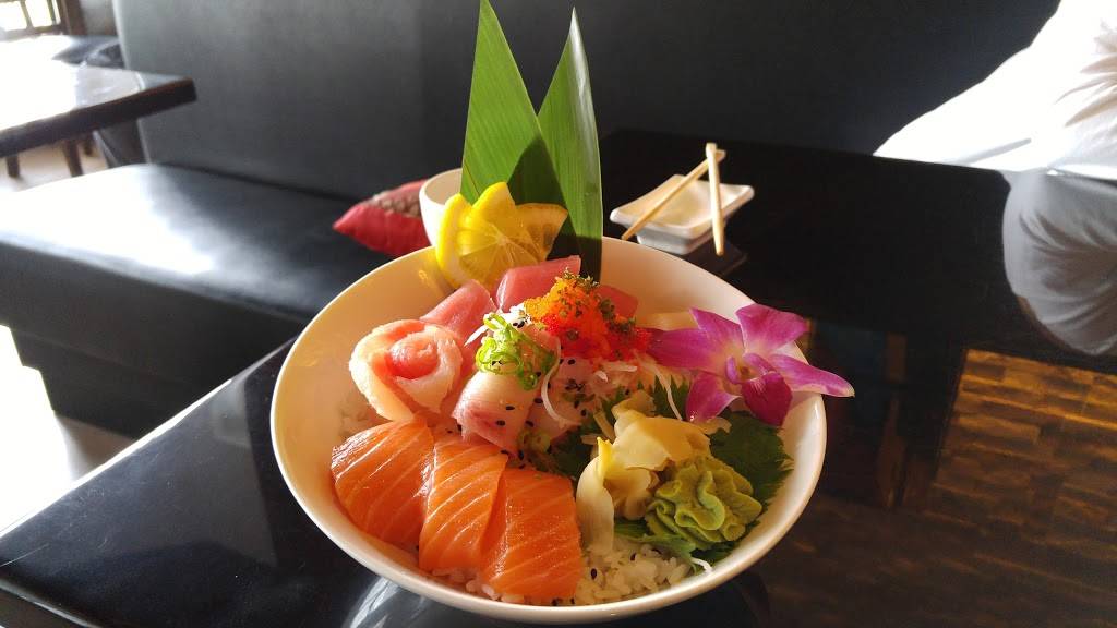 Uthai Authentic cuisine and sushi bar | restaurant | 2359 Oregon Pike #104, Lancaster, PA 17601, USA | 7172086888 OR +1 717-208-6888